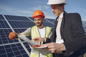 Mehr über den Artikel erfahren Darum lohnt sich eine professionelle Reinigung von Solaranlagen