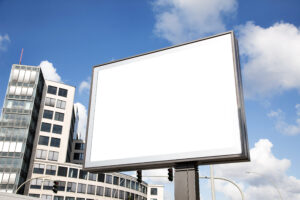 Mehr über den Artikel erfahren Werbeplakate anbringen: Kreative Möglichkeiten